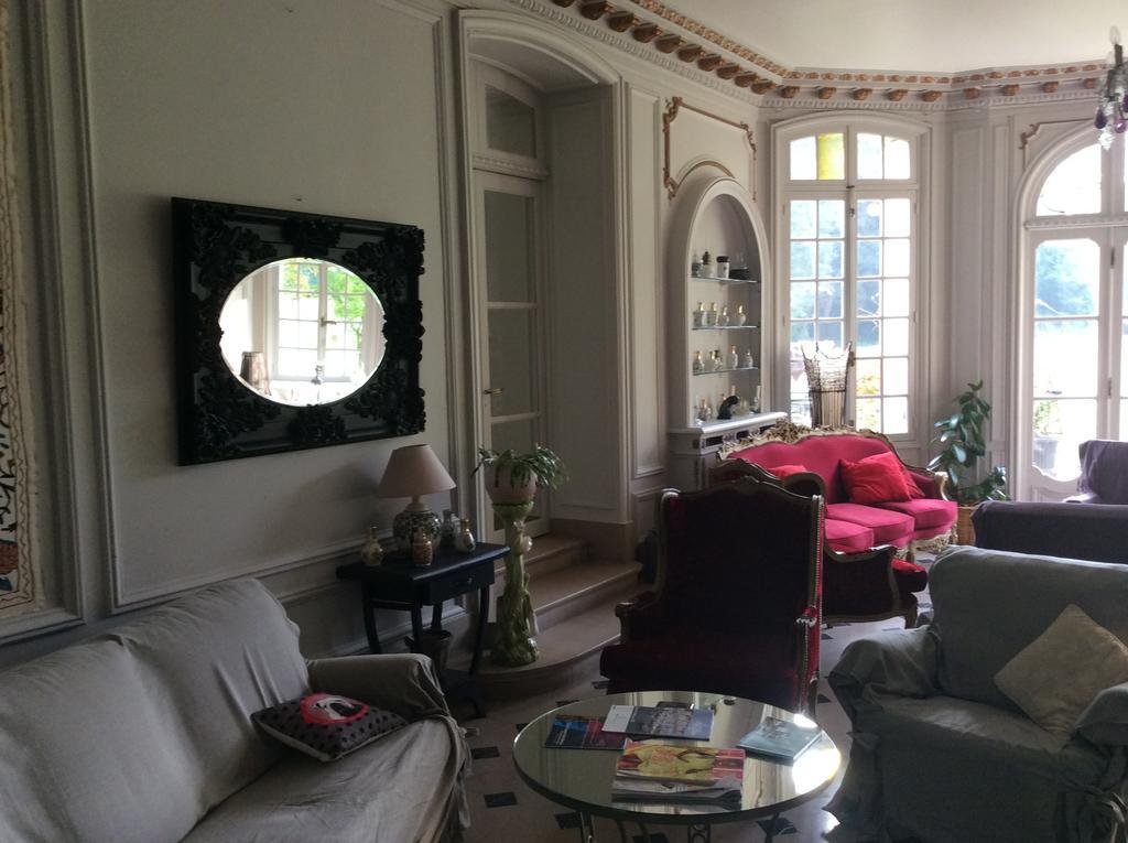 Chateau De Bertreville Bed & Breakfast Exterior photo