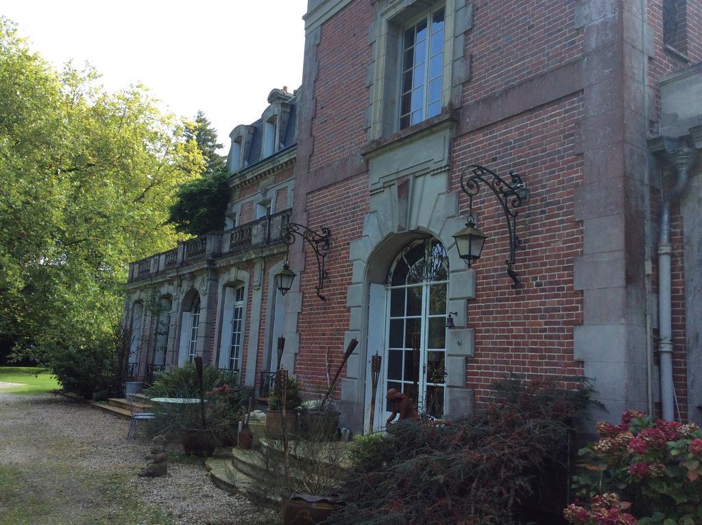 Chateau De Bertreville Bed & Breakfast Exterior photo