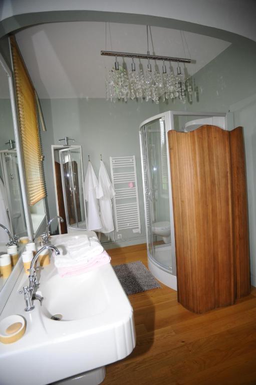 Chateau De Bertreville Bed & Breakfast Room photo
