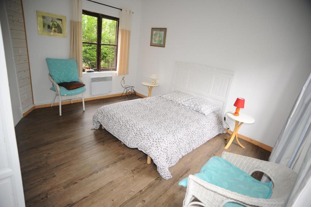 Chateau De Bertreville Bed & Breakfast Room photo