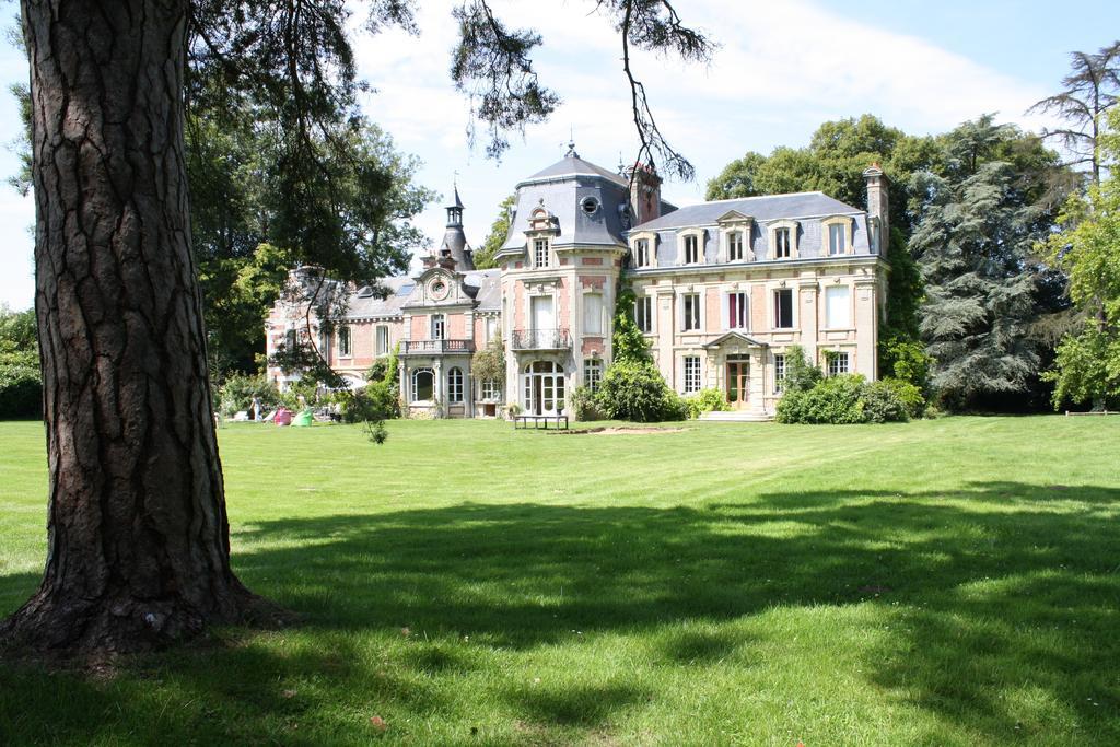 Chateau De Bertreville Bed & Breakfast Exterior photo